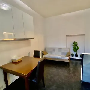 Casa Pavona , Roma Italia