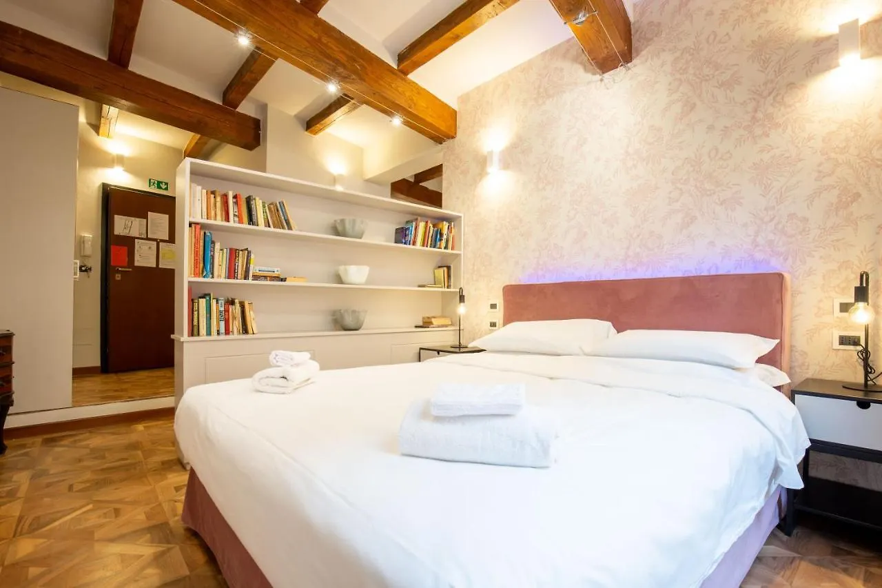 Falegnami Suites - BolognaRooms Appartamento Bologna