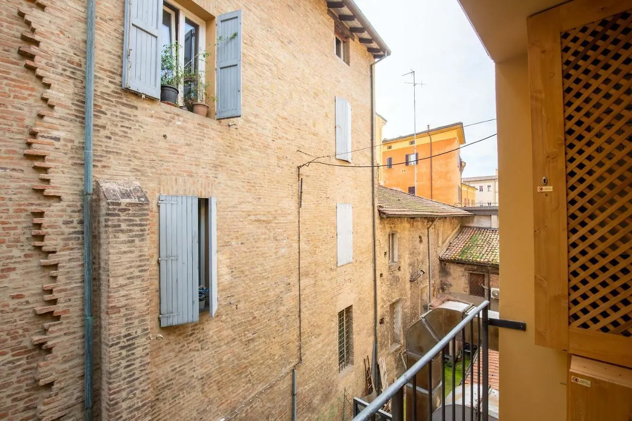 Falegnami Boutique Suites - Bolognarooms Apartmán